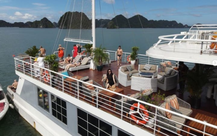 Halong bay 1 day with catamaran premium cruise